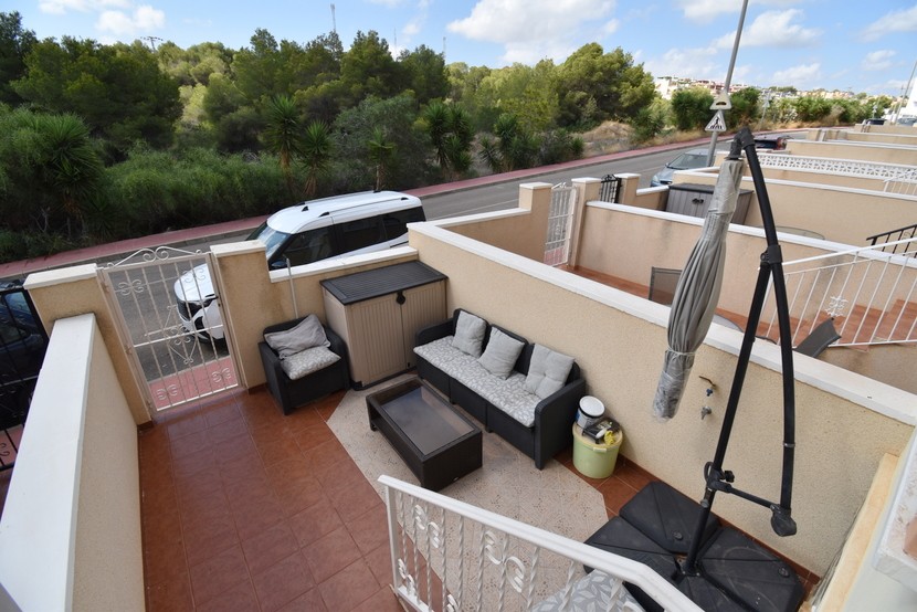 Stadthaus mit 2 Schlafzimmern in Villamartin