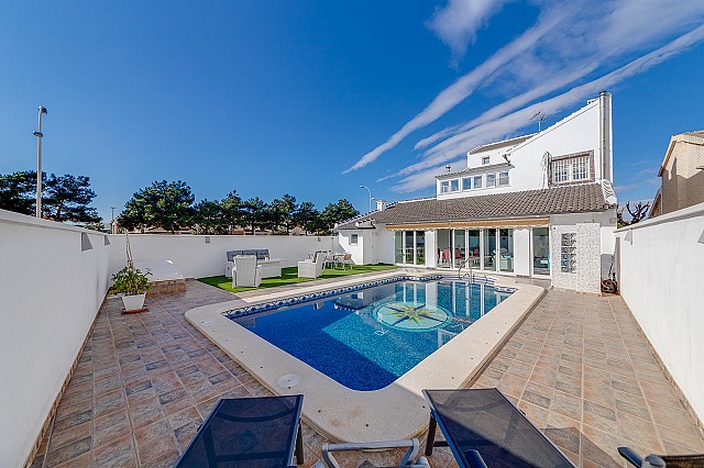 Willa z 6 sypialniami w San Javier