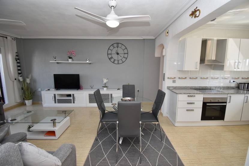 Apartamento de 2 dormitorios en Cabo Roig