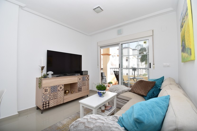 Appartement met 2 slaapkamers in Villamartin