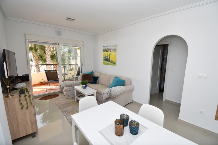 Appartement met 2 slaapkamers in Villamartin