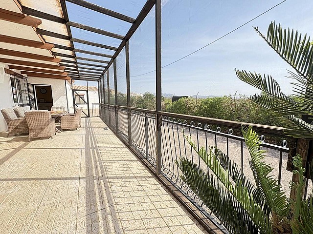 Willa z 4 sypialniami w Gea y Truyols