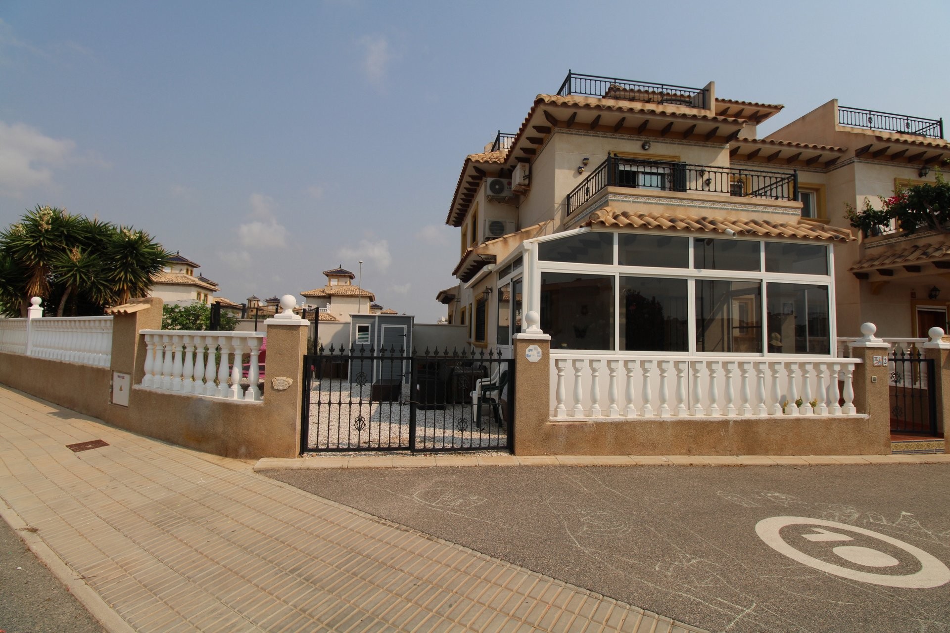 Stadthaus mit 2 Schlafzimmern in La Zenia