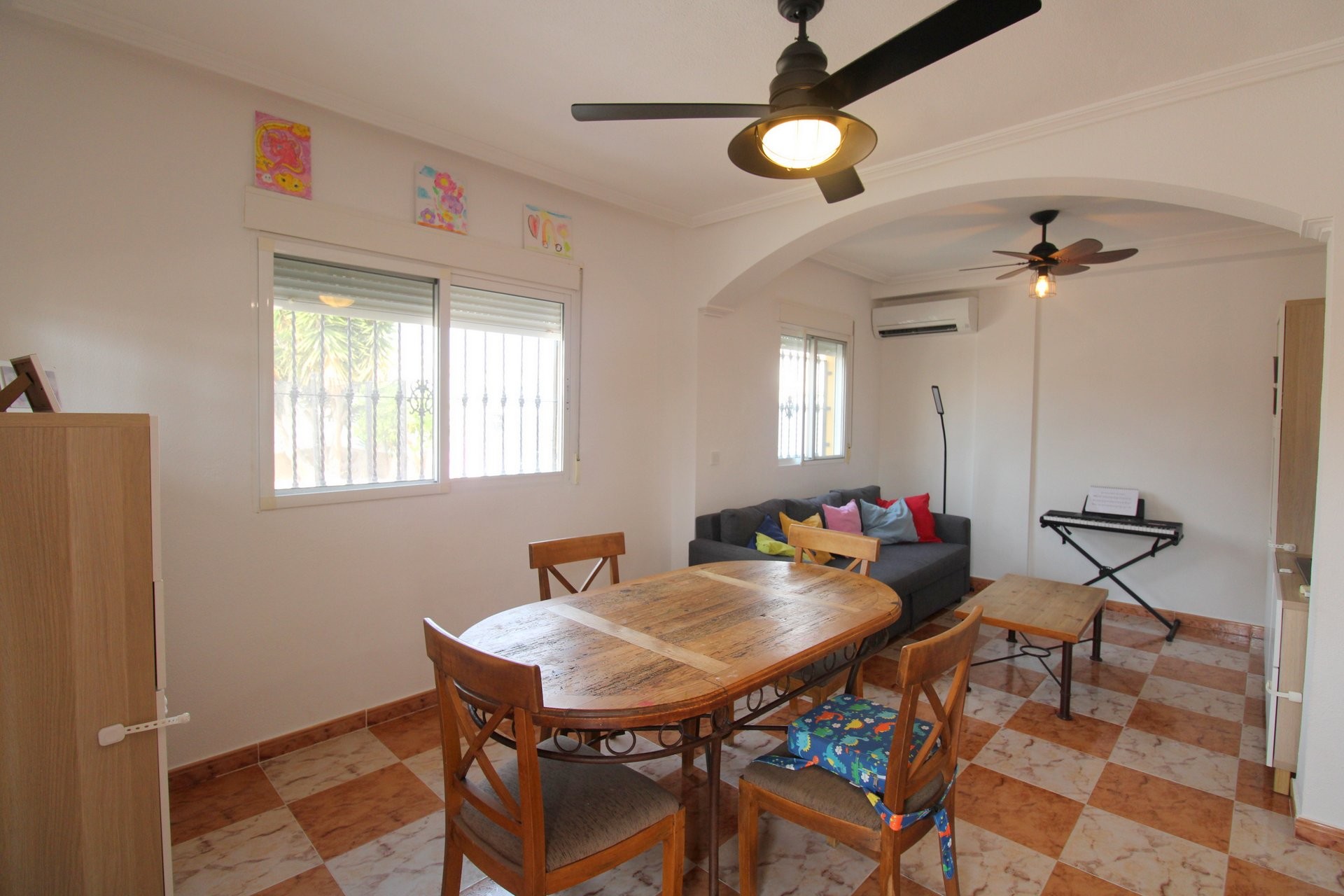 Stadthaus mit 2 Schlafzimmern in La Zenia