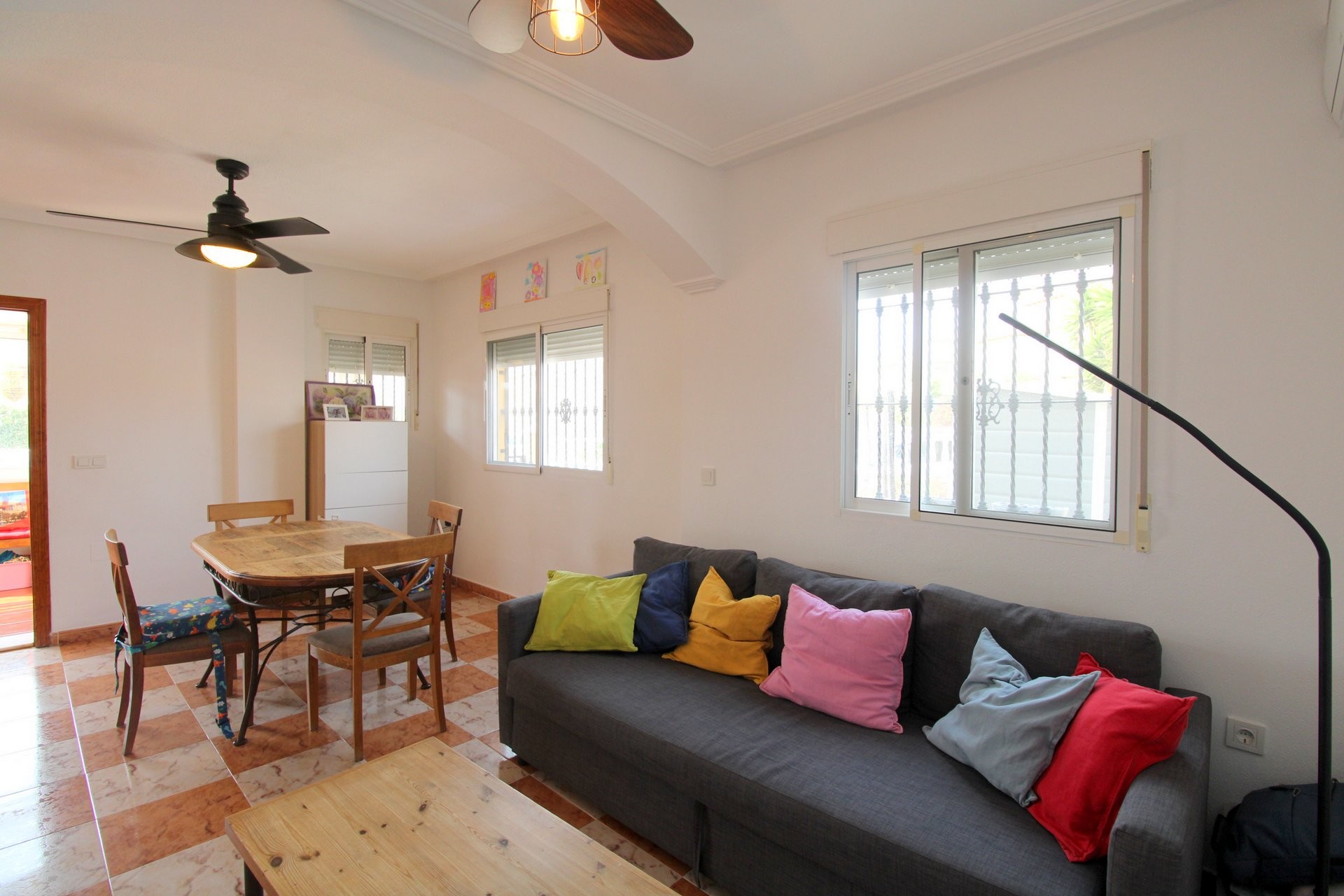 Stadthaus mit 2 Schlafzimmern in La Zenia