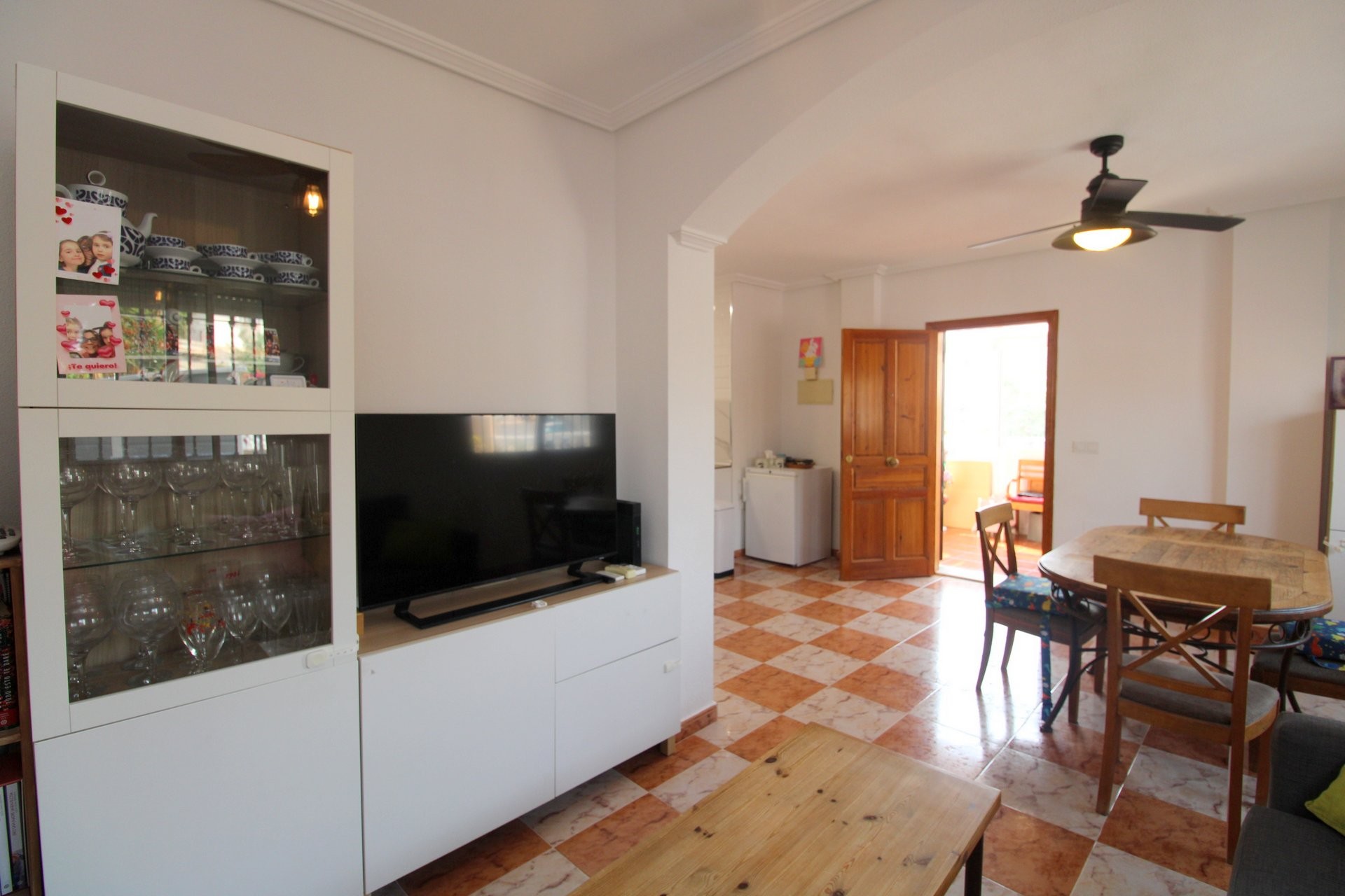 Stadthaus mit 2 Schlafzimmern in La Zenia