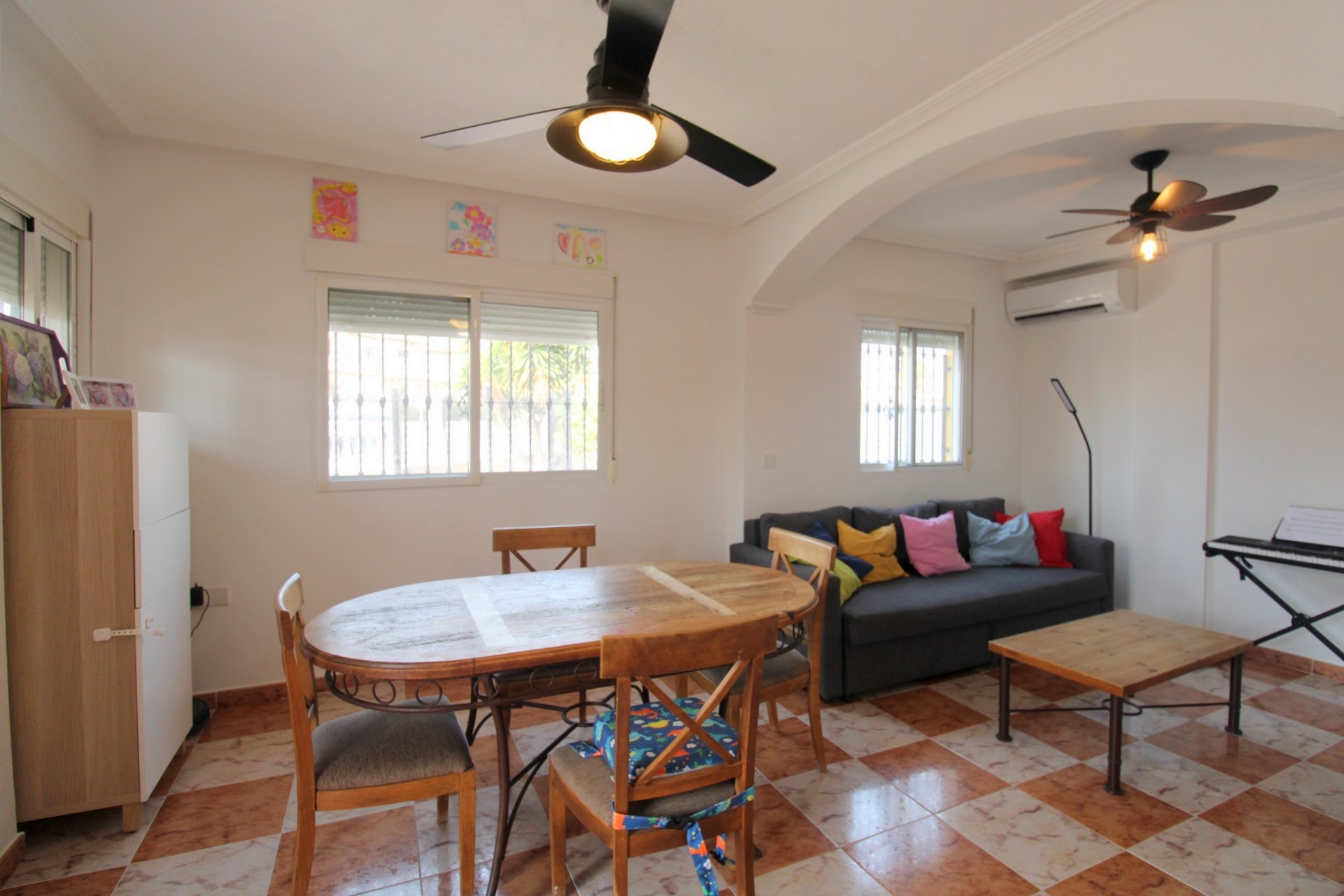 Stadthaus mit 2 Schlafzimmern in La Zenia