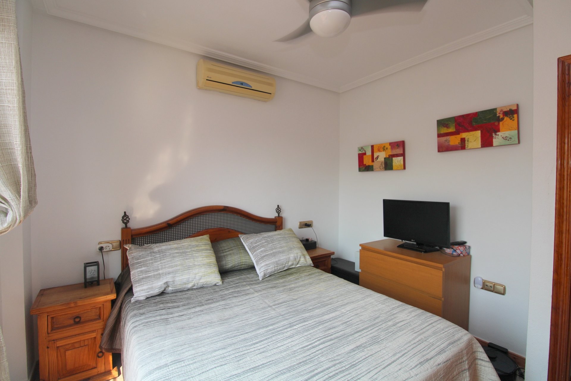 Stadthaus mit 2 Schlafzimmern in La Zenia