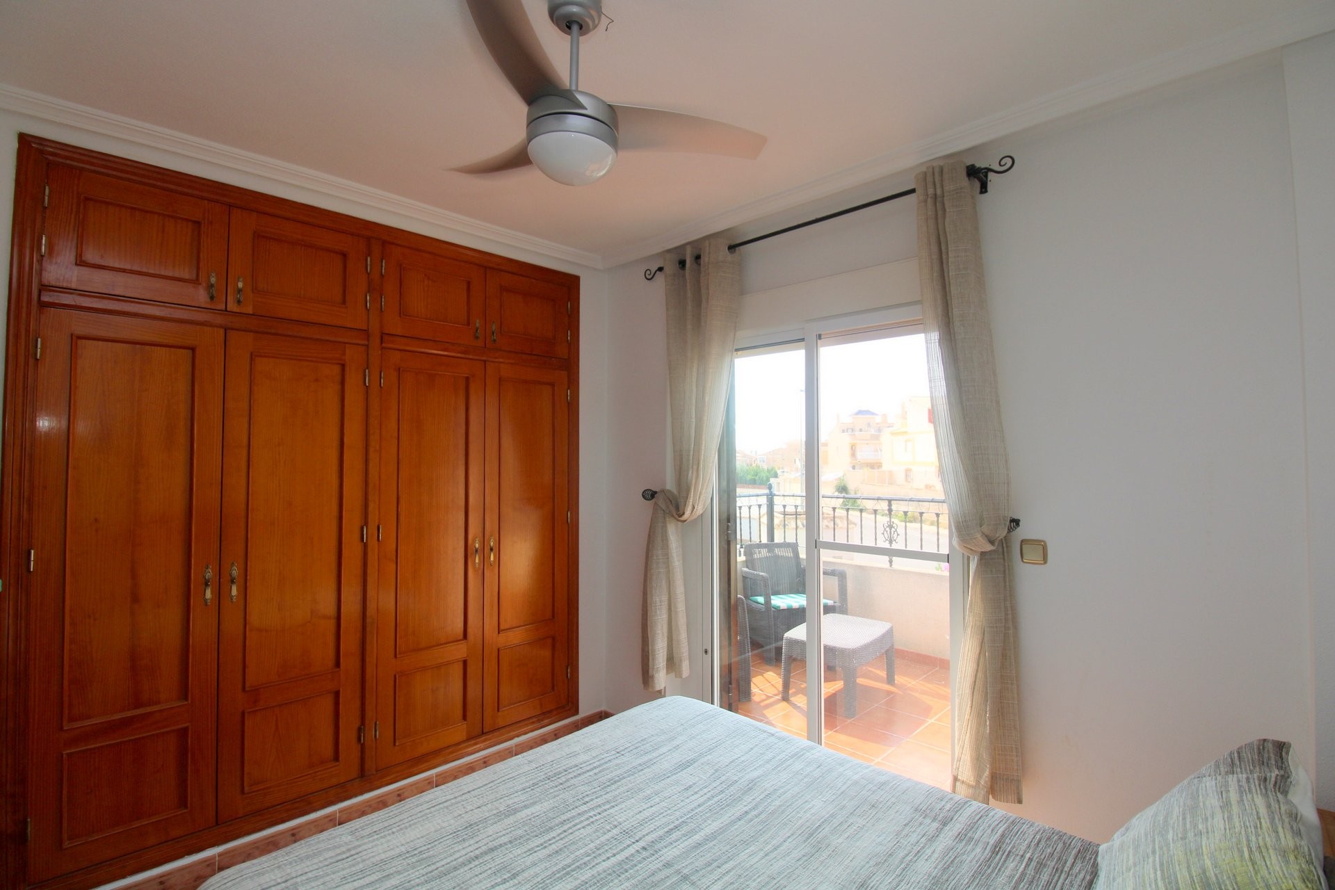 Stadthaus mit 2 Schlafzimmern in La Zenia