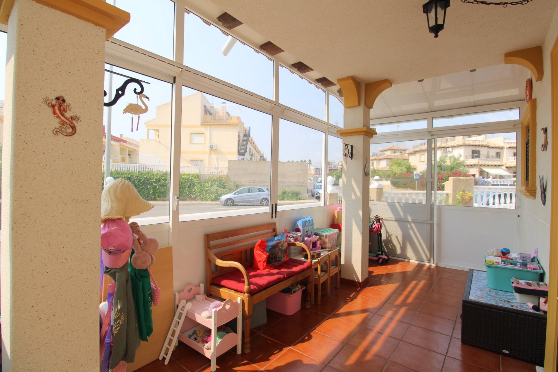 Stadthaus mit 2 Schlafzimmern in La Zenia