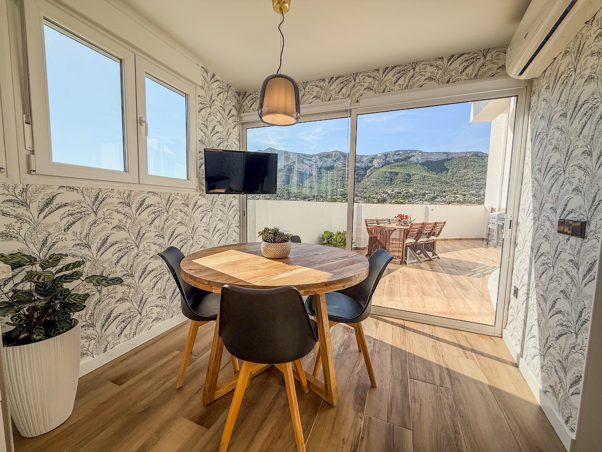 Apartament z 3 sypialniami w Denia