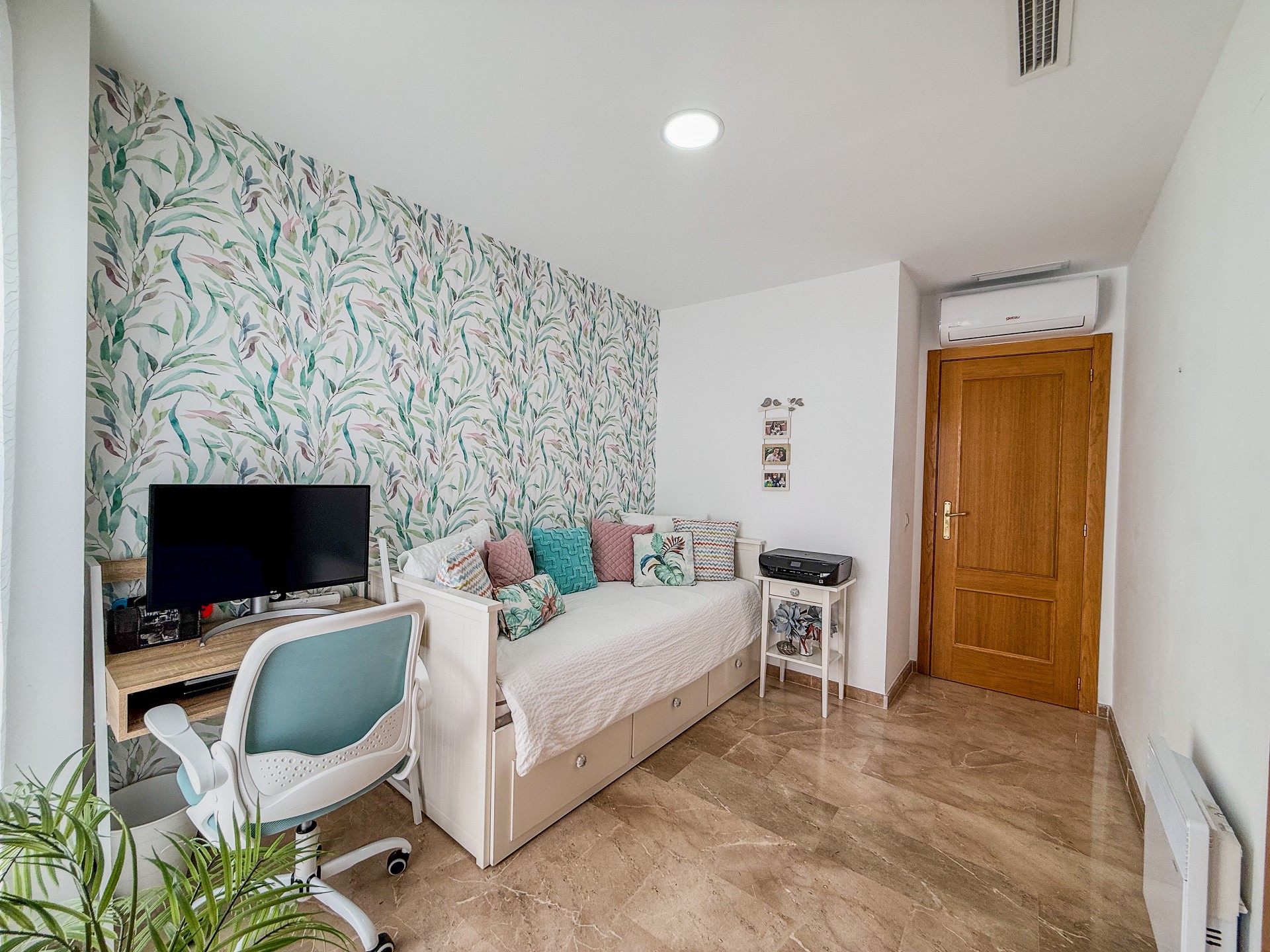 Apartament z 3 sypialniami w Denia