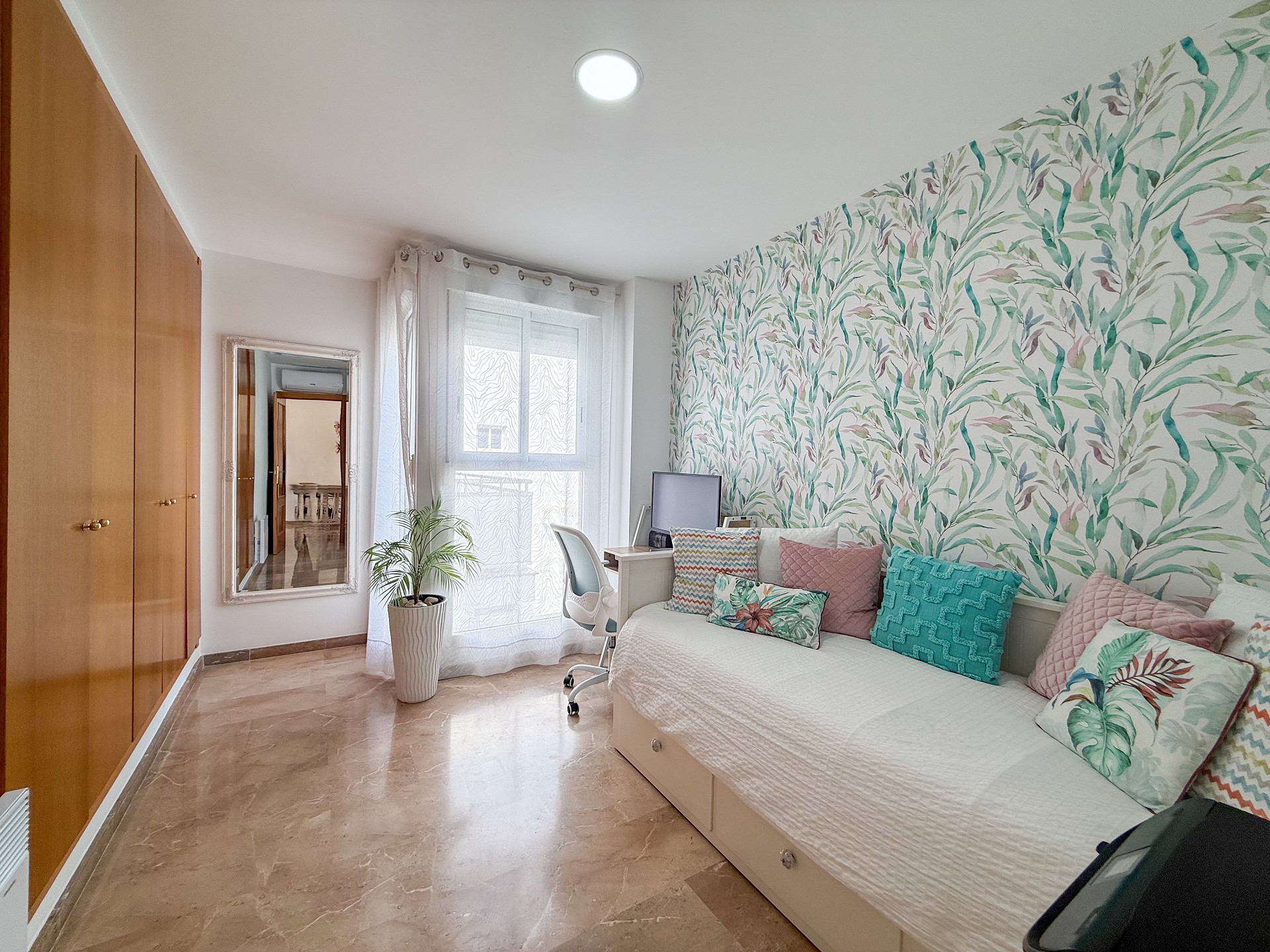 Apartament z 3 sypialniami w Denia