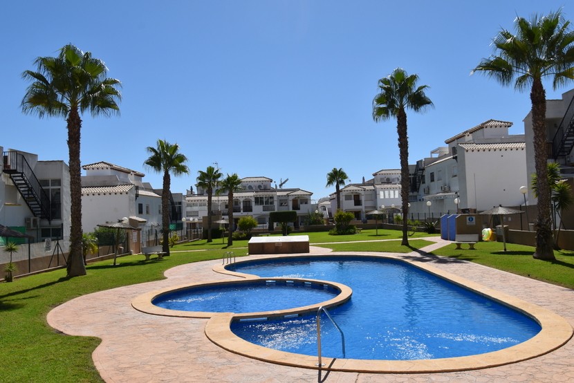 2 bed Apartment in Punta Prima