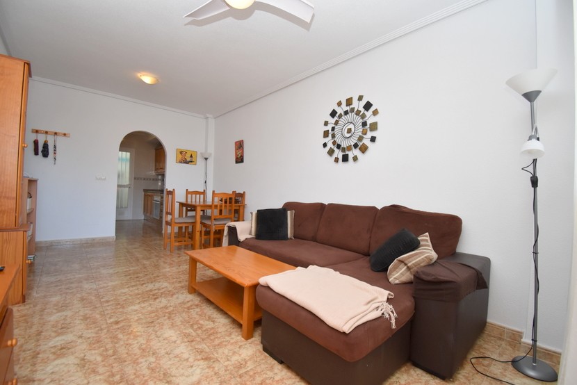 Apartamento de 2 dormitorios en Punta Prima