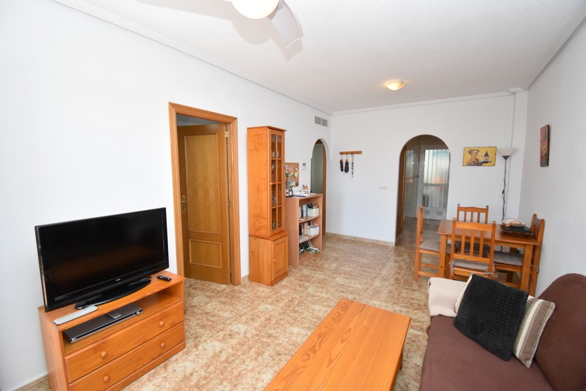 Apartamento de 2 dormitorios en Punta Prima