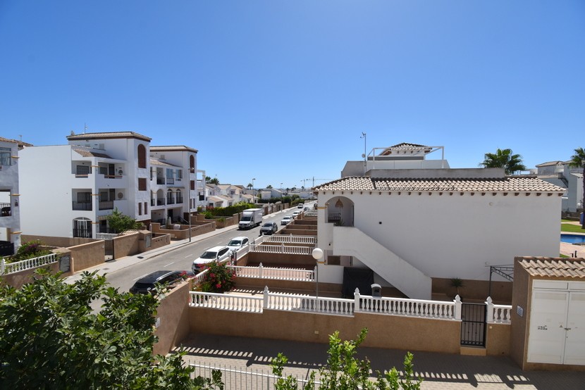 Apartamento de 2 dormitorios en Punta Prima