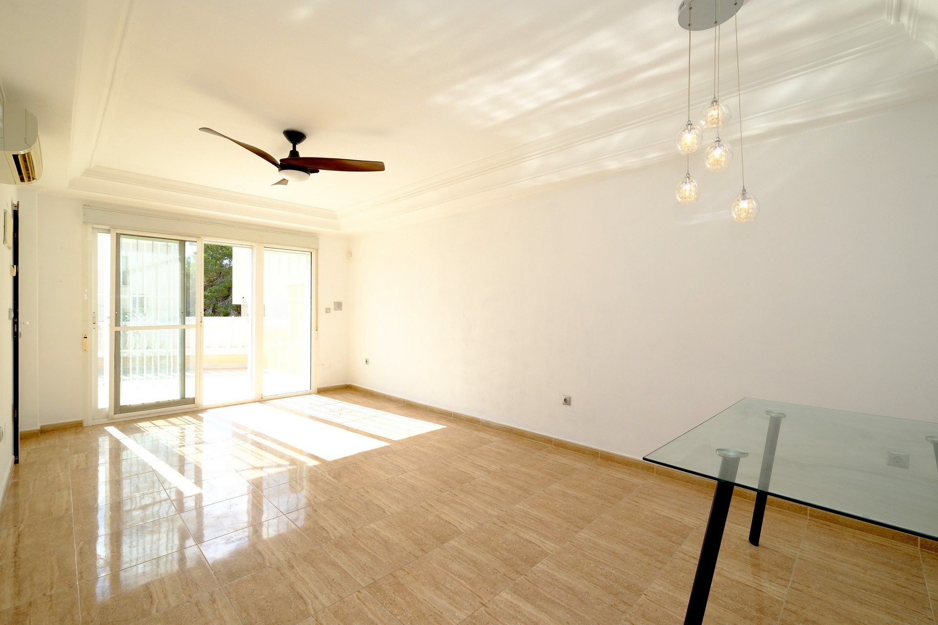 Bungalow z 2 sypialniami w Villamartin