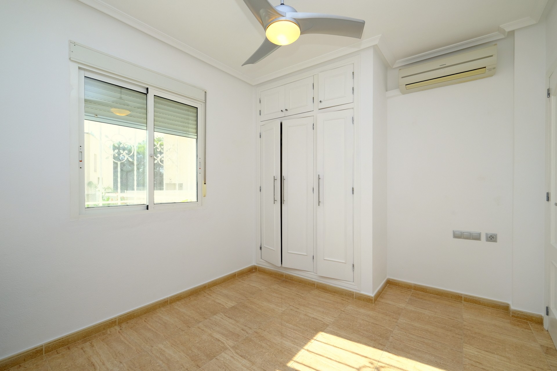 Bungalow z 2 sypialniami w Villamartin