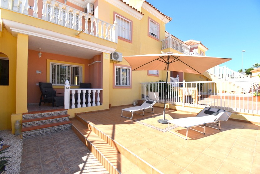 Appartement met 2 slaapkamers in Villamartin