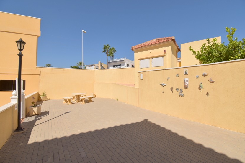 Appartement met 2 slaapkamers in Villamartin