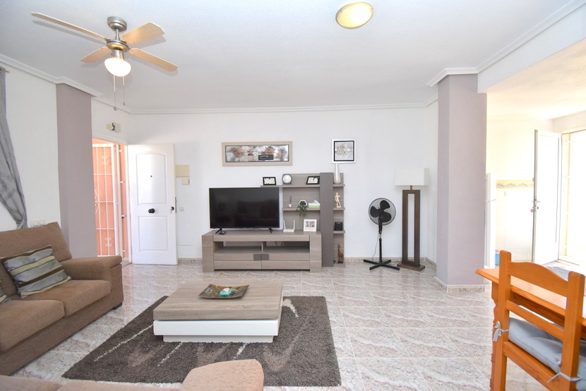 Appartement met 2 slaapkamers in Villamartin