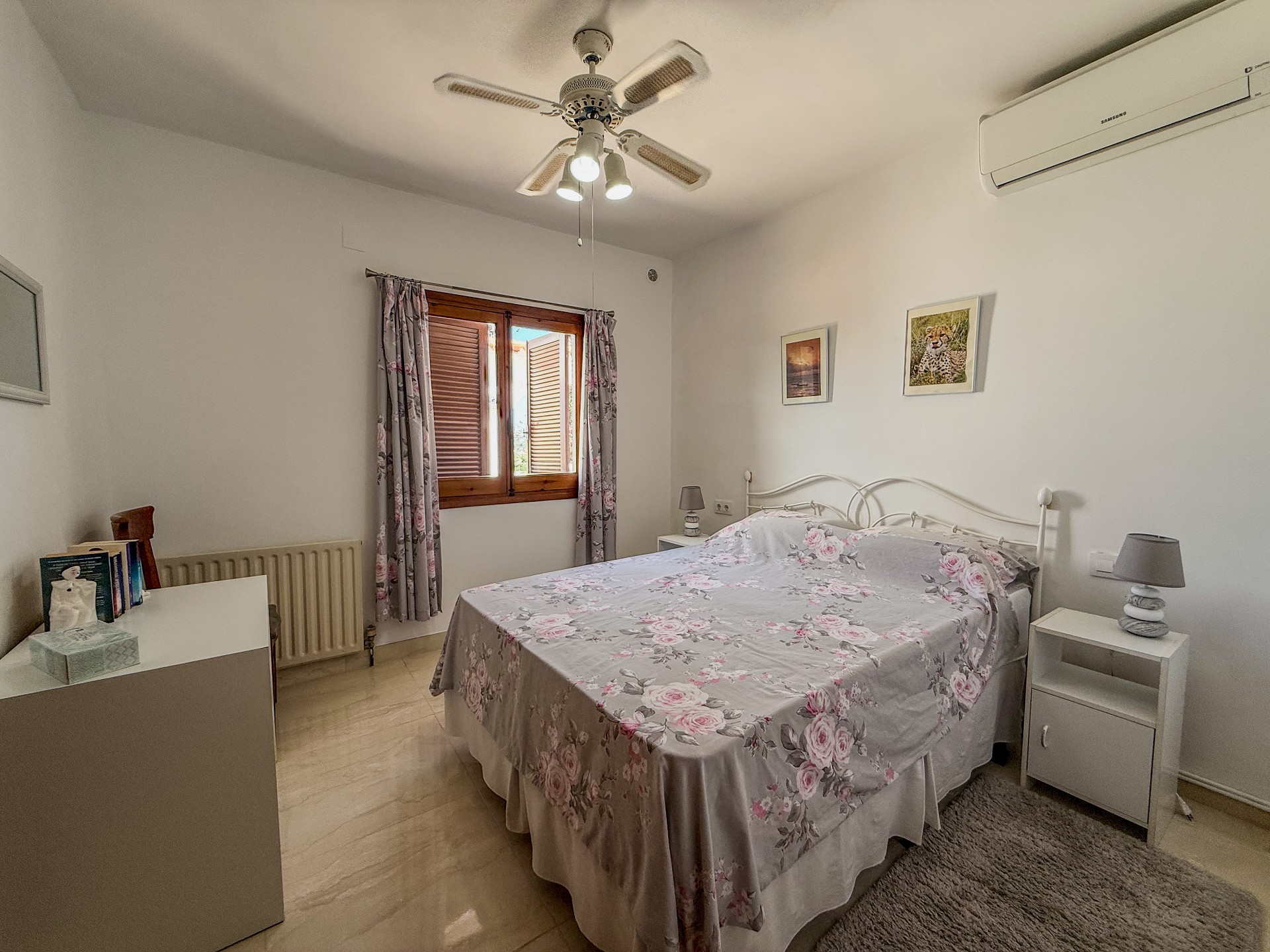 Willa z 4 sypialniami w Orbie