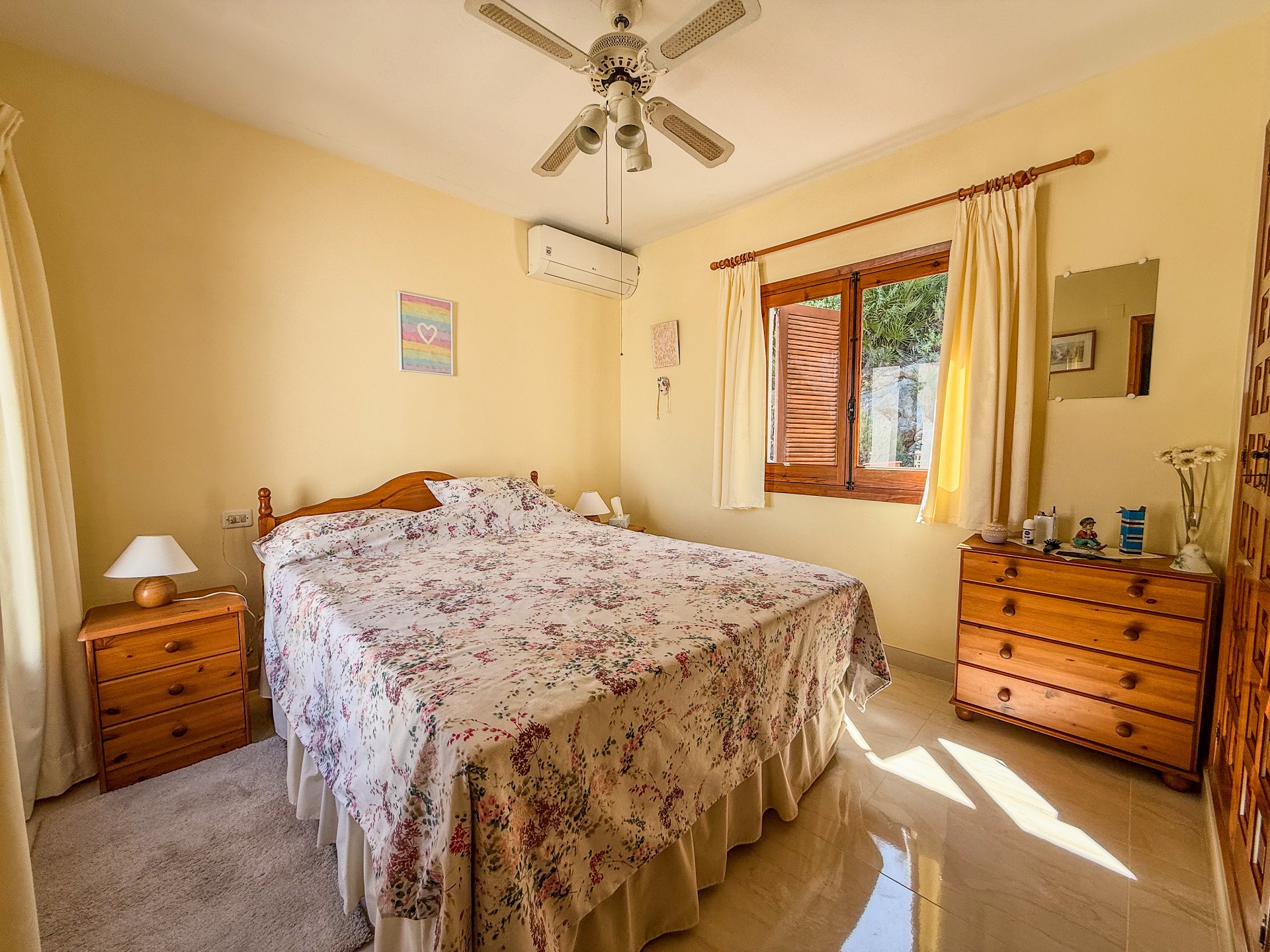 Willa z 4 sypialniami w Orbie