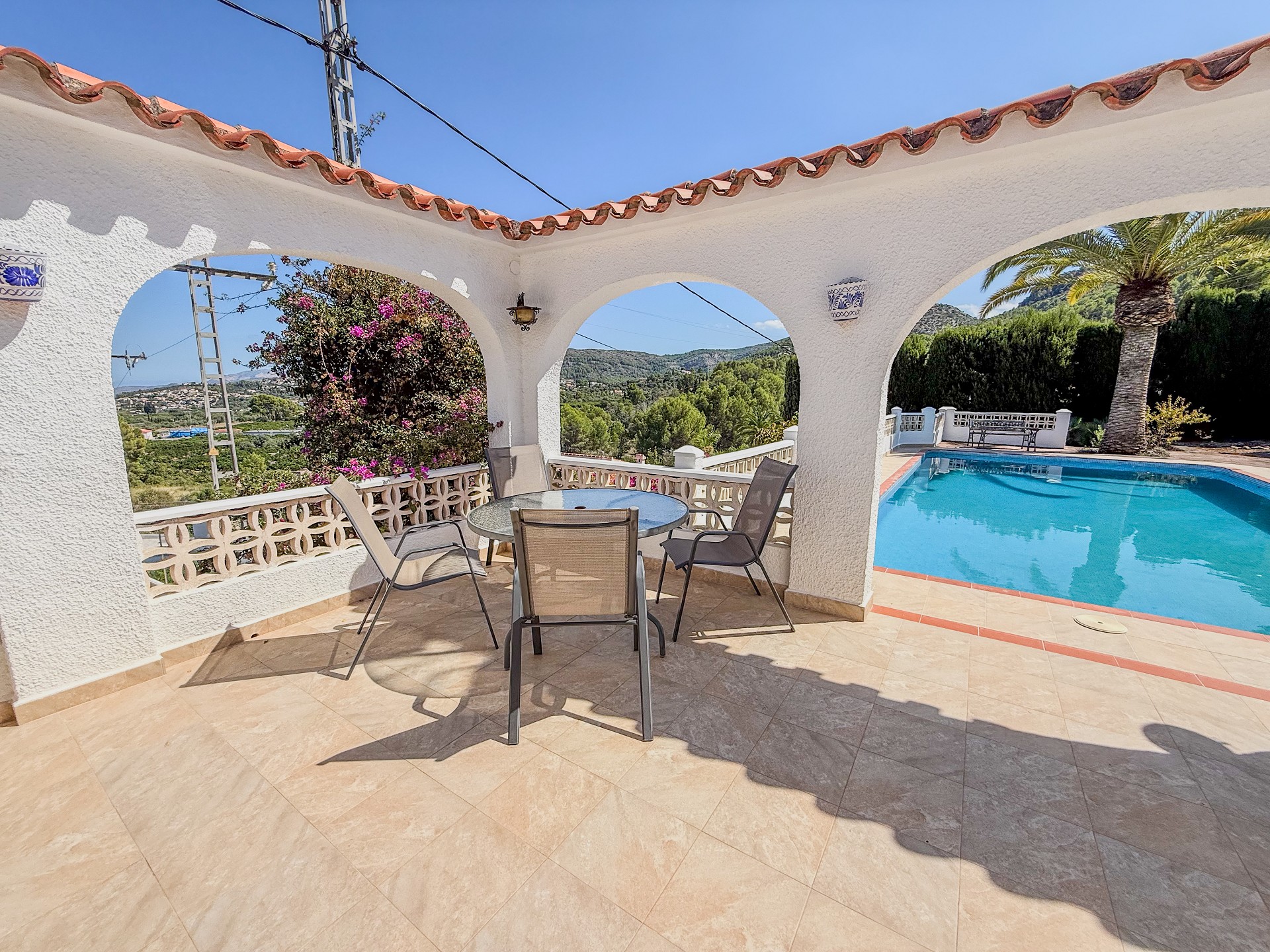 Willa z 4 sypialniami w Orbie