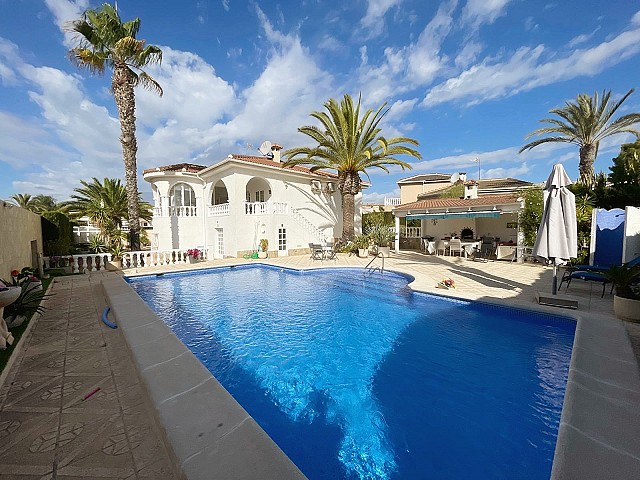 Villa de 4 dormitorios en Ciudad Quesada