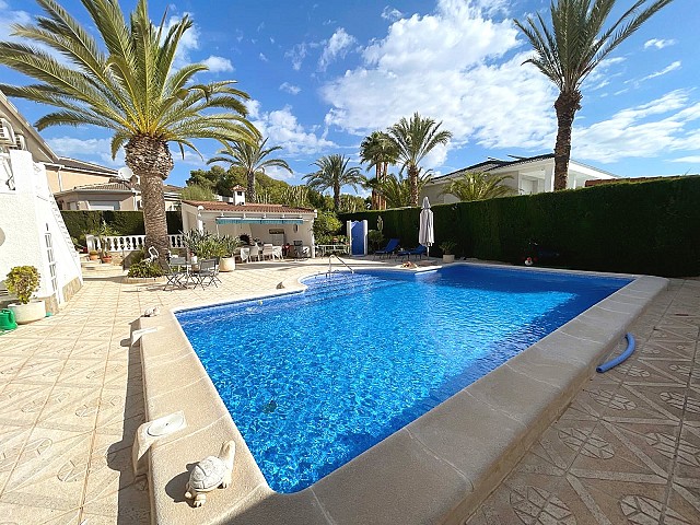 Villa de 4 dormitorios en Ciudad Quesada