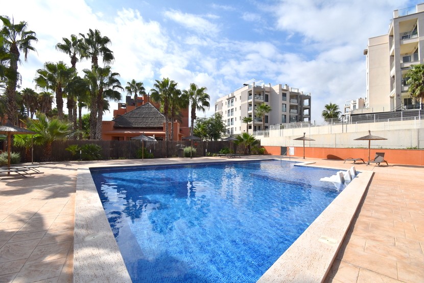 Appartement met 2 slaapkamers in Villamartin