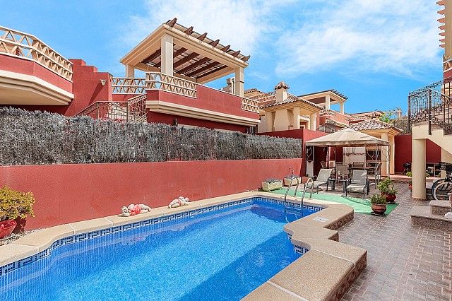 Villa de 3 dormitorios en Algorfa
