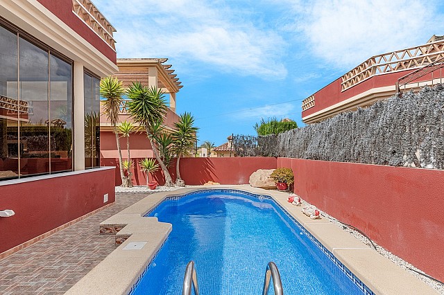 Villa de 3 dormitorios en Algorfa
