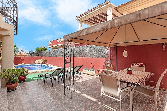 Villa de 3 dormitorios en Algorfa