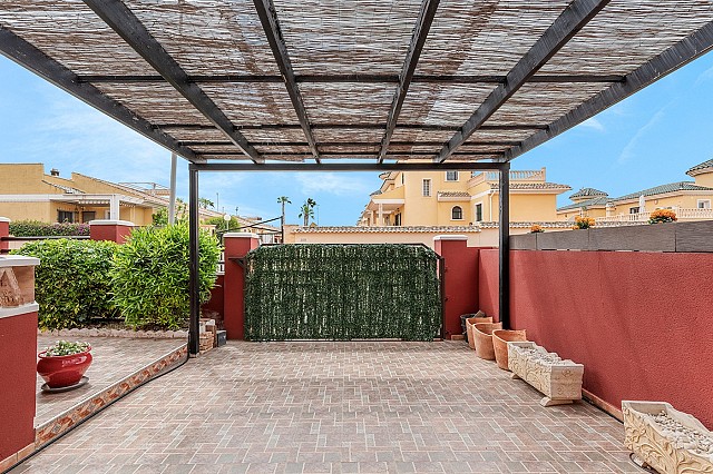 Villa de 3 dormitorios en Algorfa