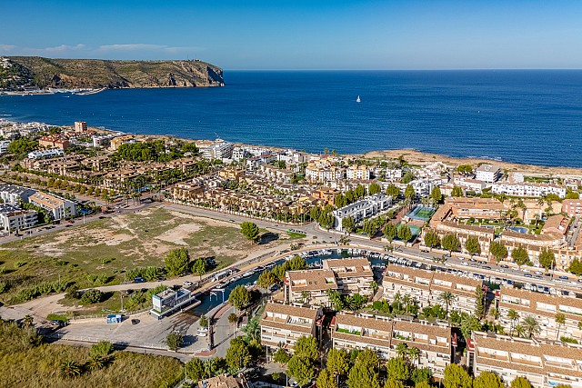 Appartement met 4 slaapkamers in Javea