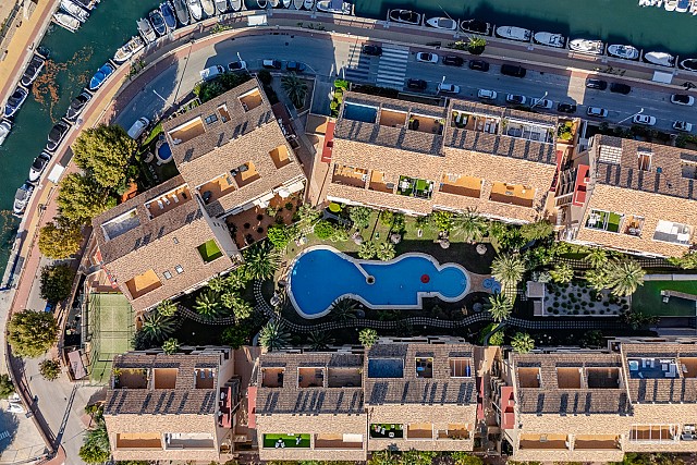 Appartement met 4 slaapkamers in Javea