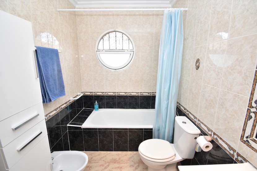 3 slaapkamer townhouse in Villamartin