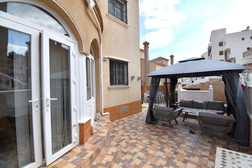3 slaapkamer townhouse in Villamartin