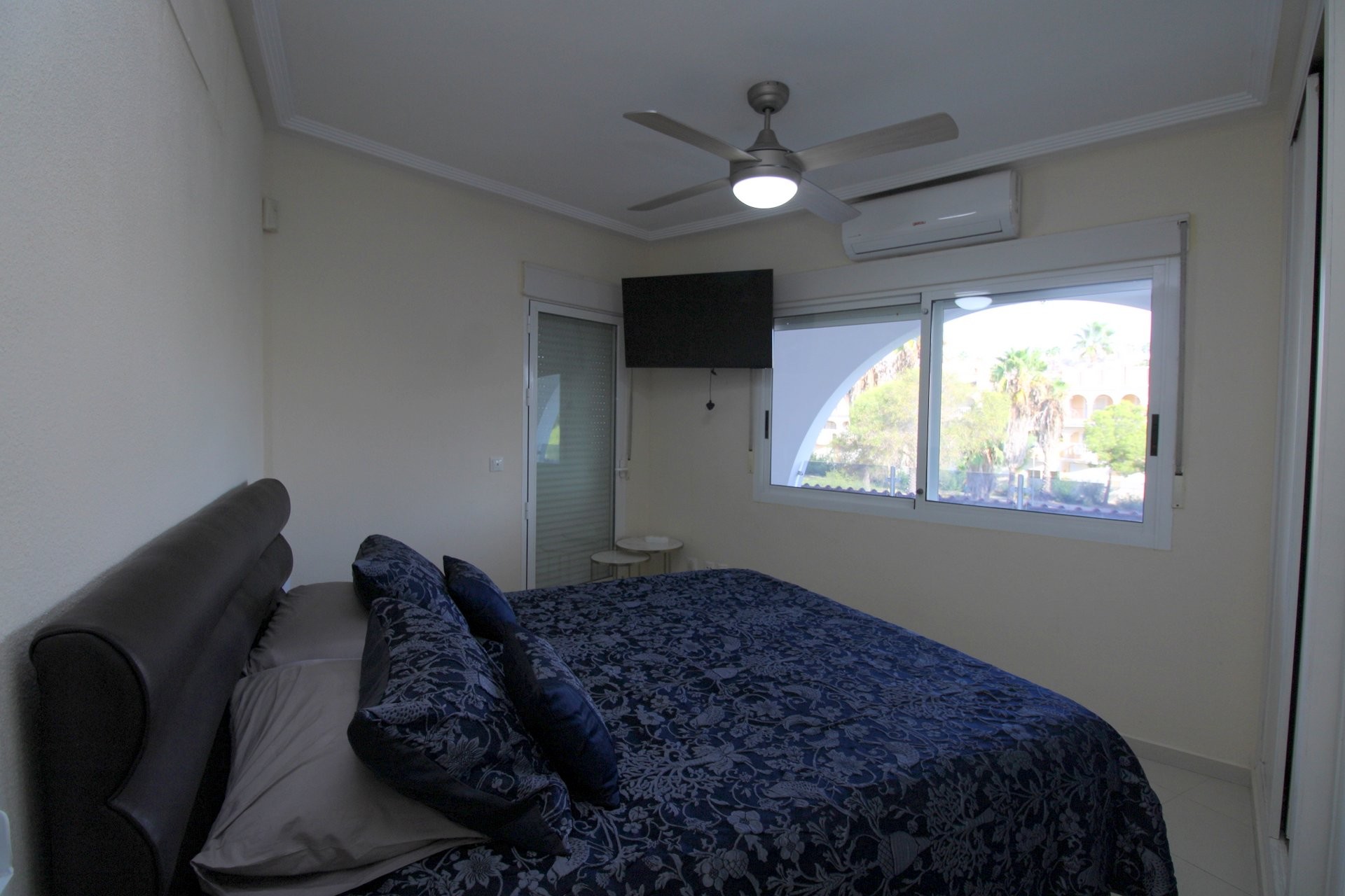 3-Schlafzimmer-Wohnung in Villamartin