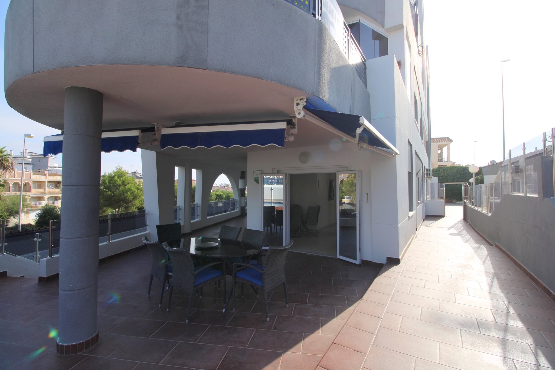 3-Schlafzimmer-Wohnung in Villamartin