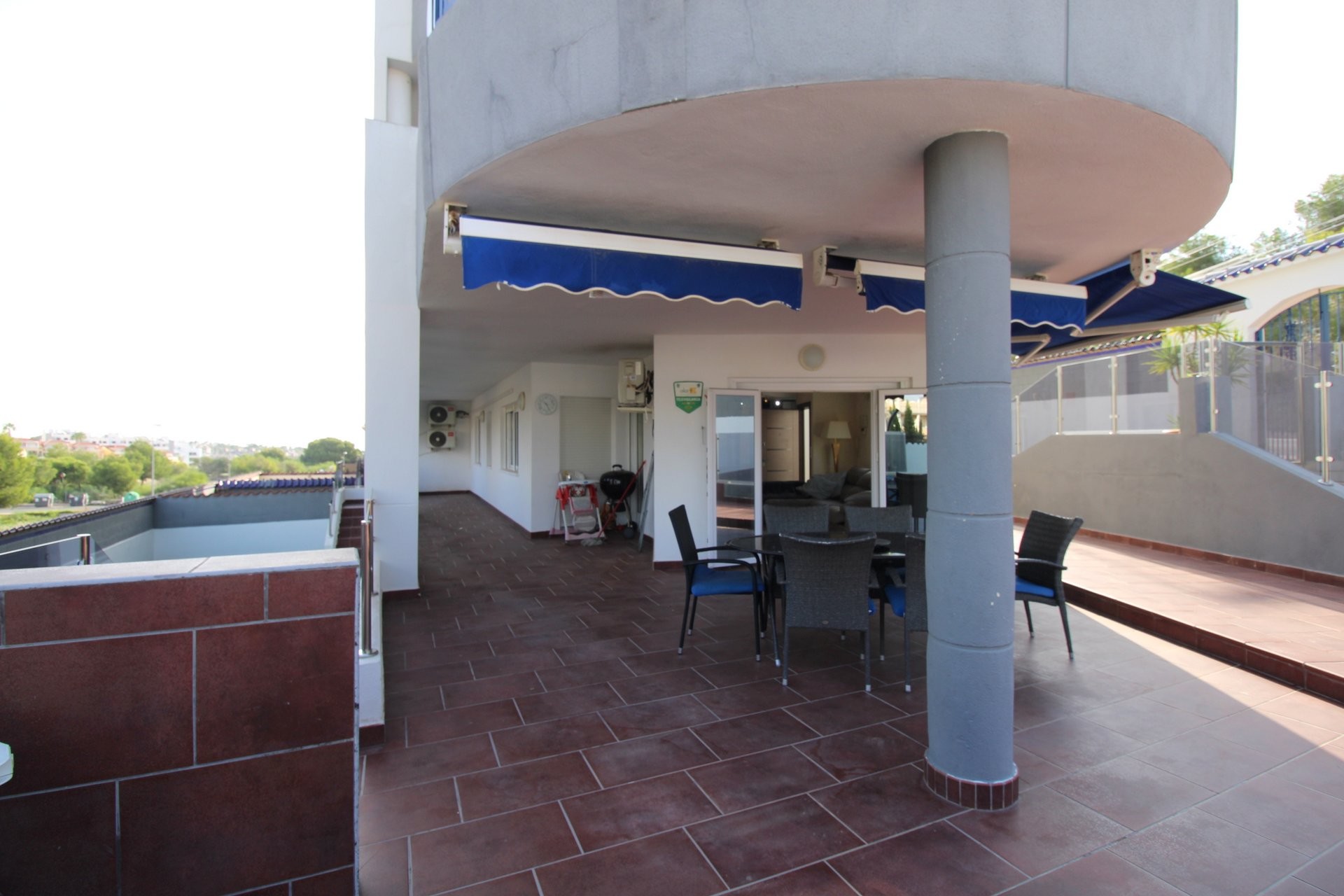 3-Schlafzimmer-Wohnung in Villamartin