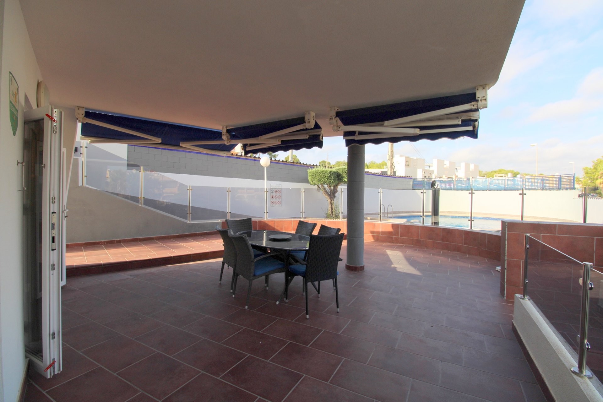 3-Schlafzimmer-Wohnung in Villamartin