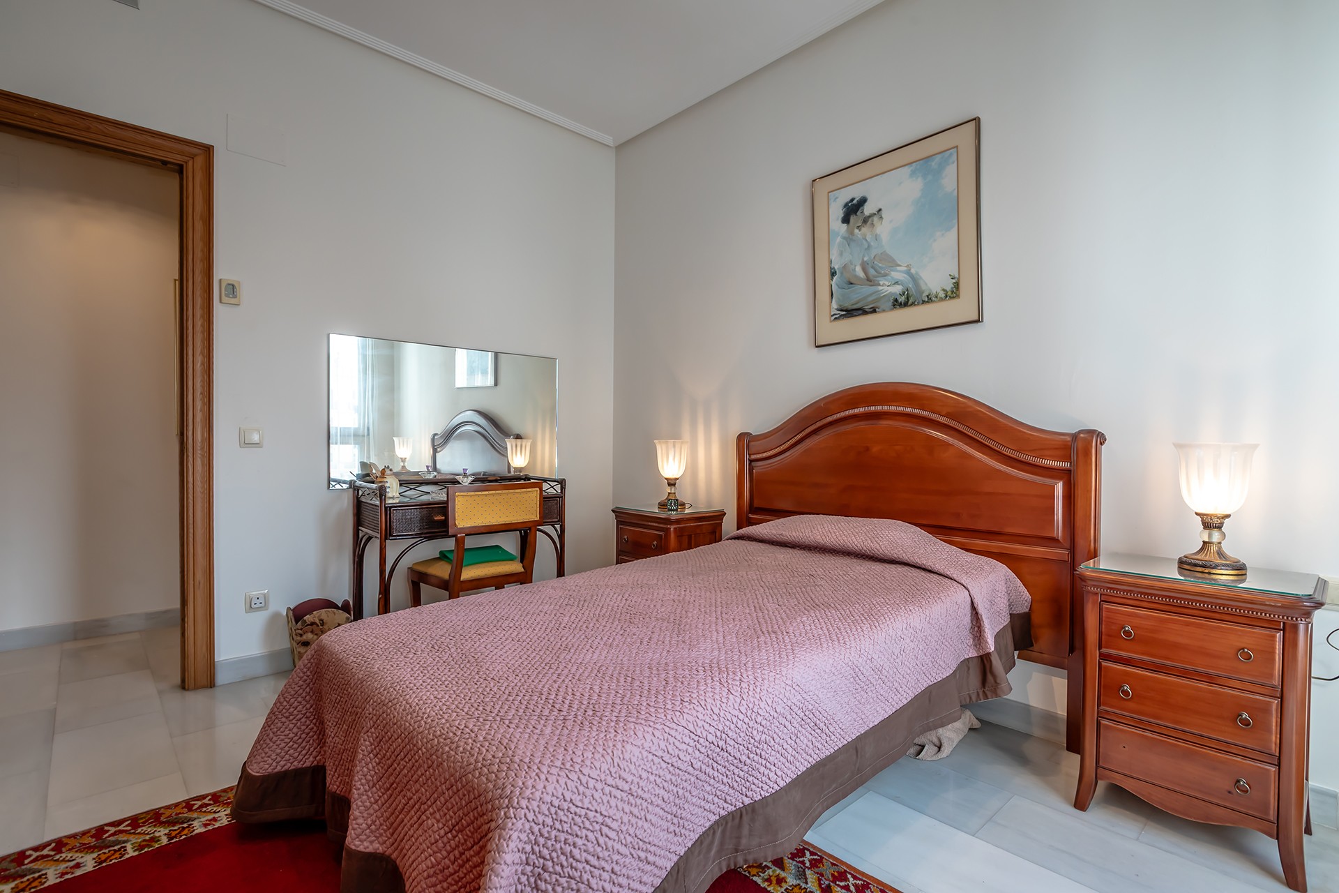 Apartament z 5 sypialniami w Walencji