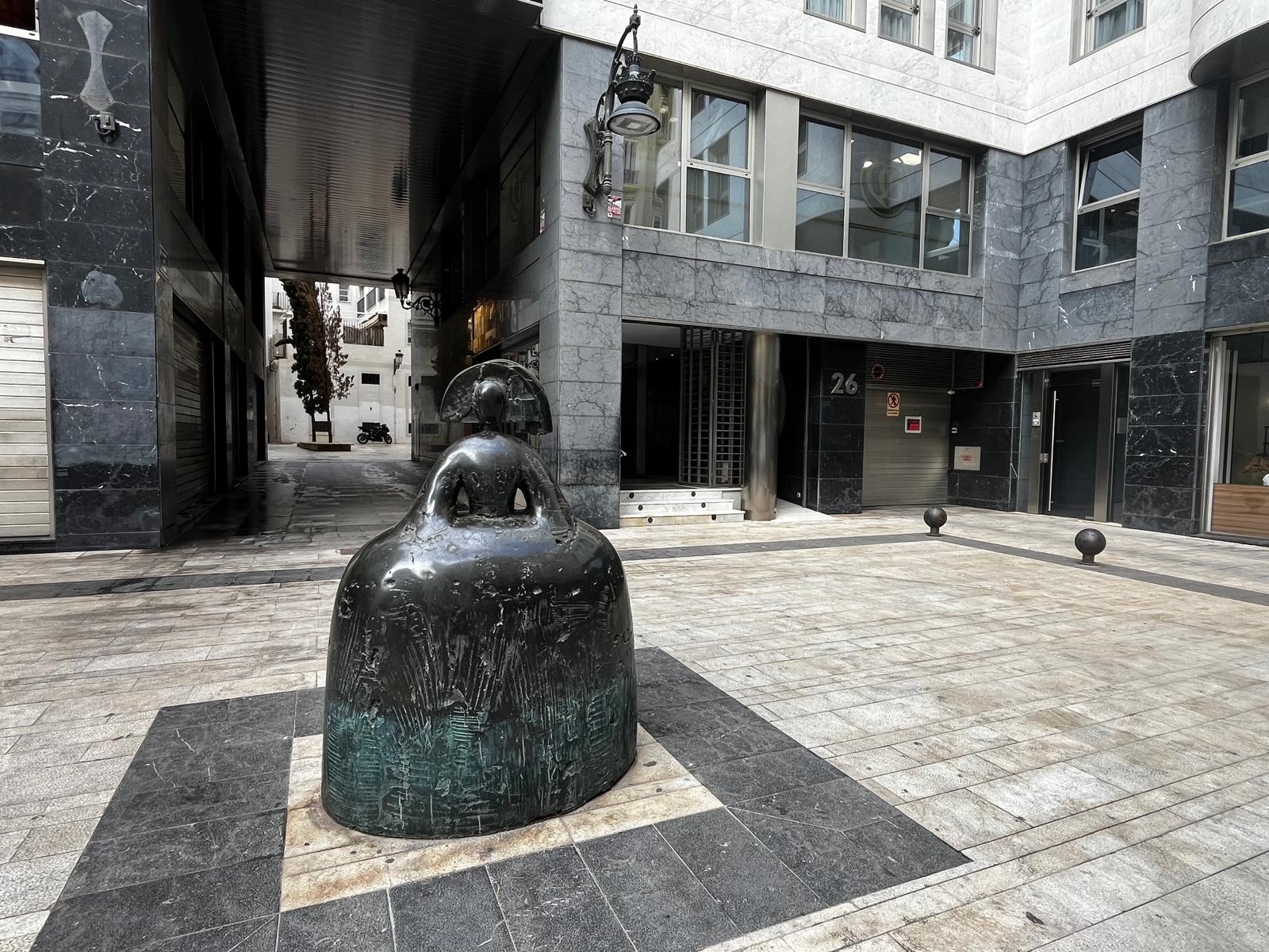 Apartament z 5 sypialniami w Walencji