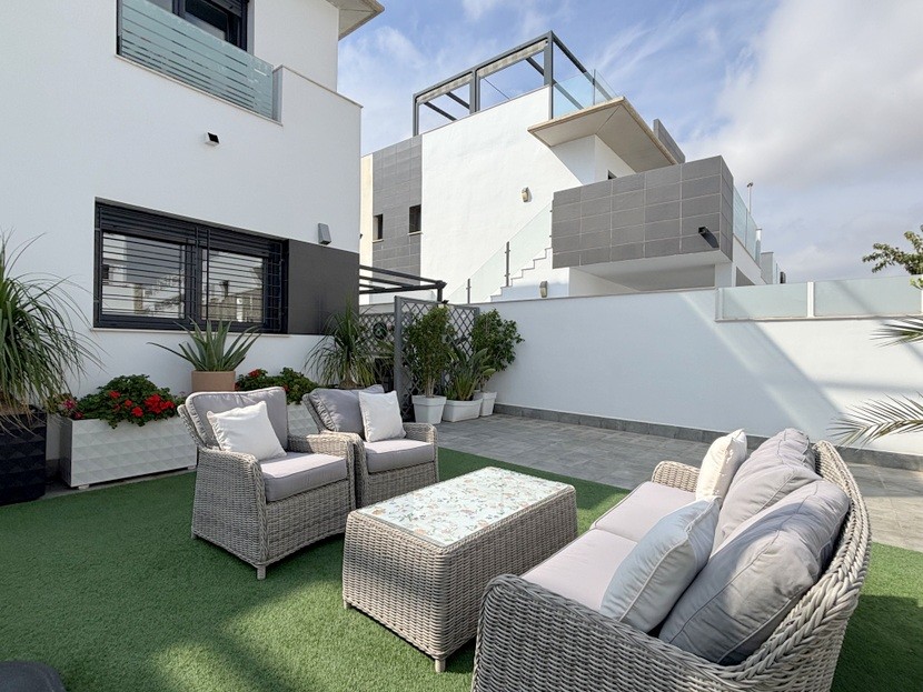 Kamienica z 3 sypialniami w Torre de la Horadada