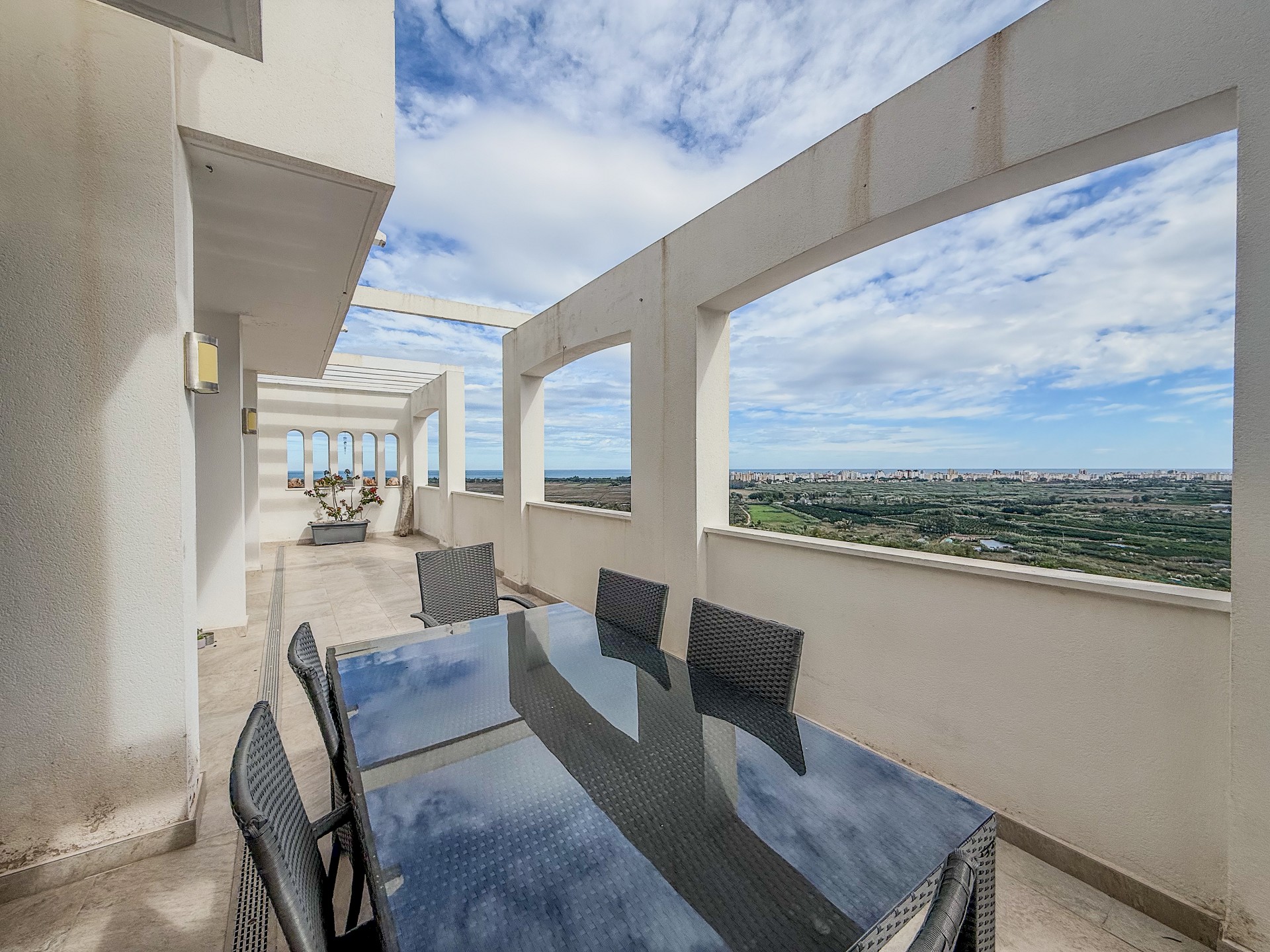 2 Bedroom Apartment in Xeresa