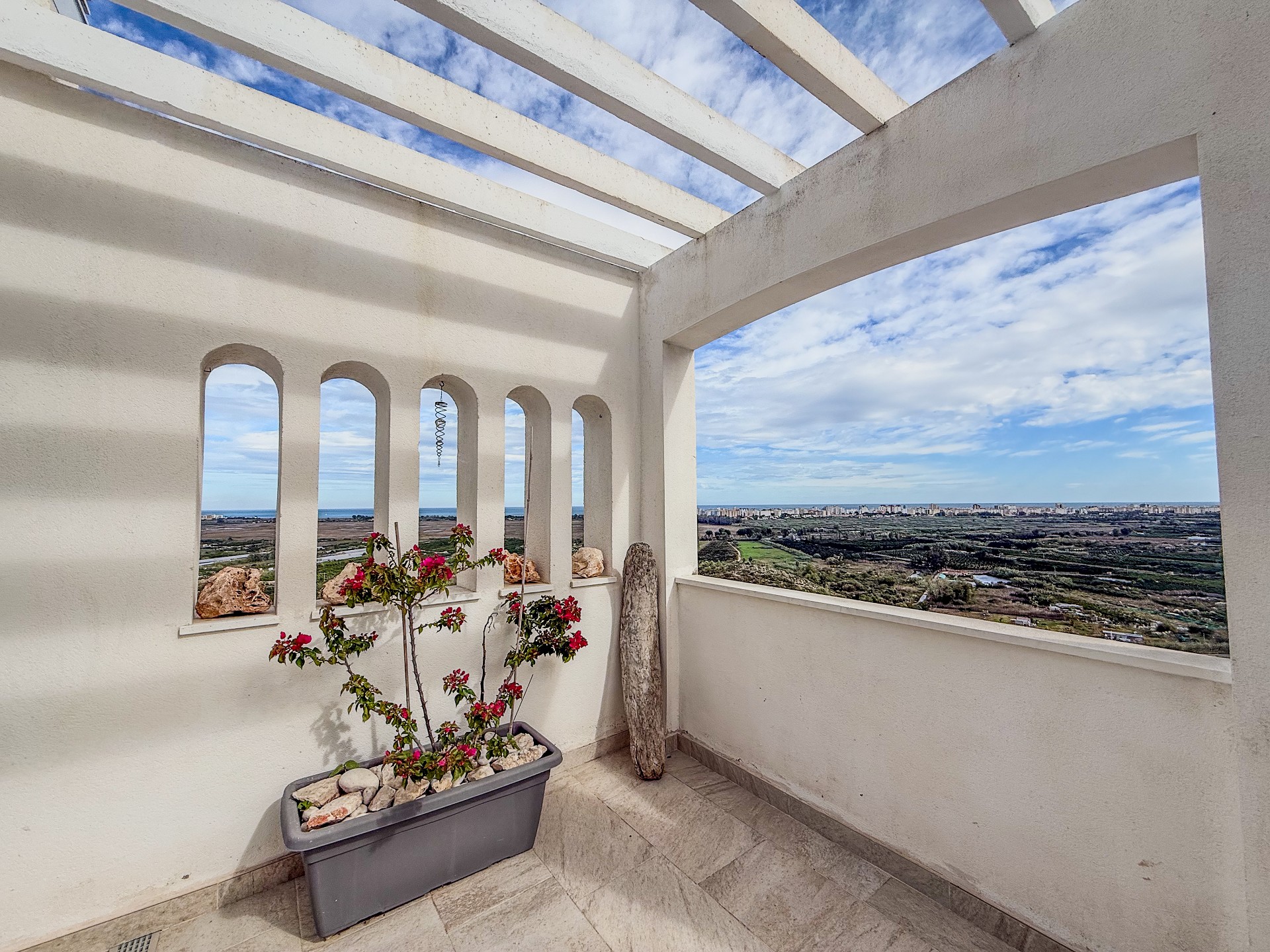 2 Bedroom Apartment in Xeresa