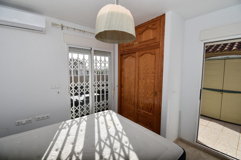 Villa mit 3 Schlafzimmern in Villamartin